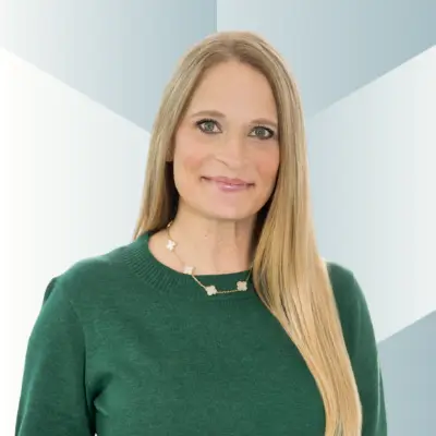 Mandie Peel, Senior Account Executive